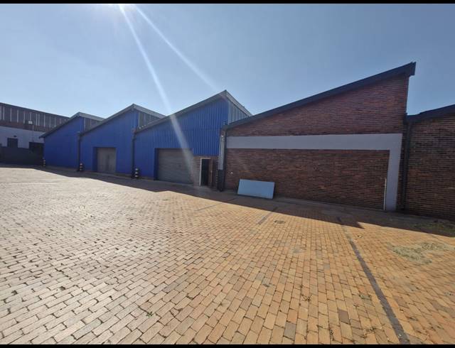 3,763M² WAREHOUSE TO LET IN BENROSE